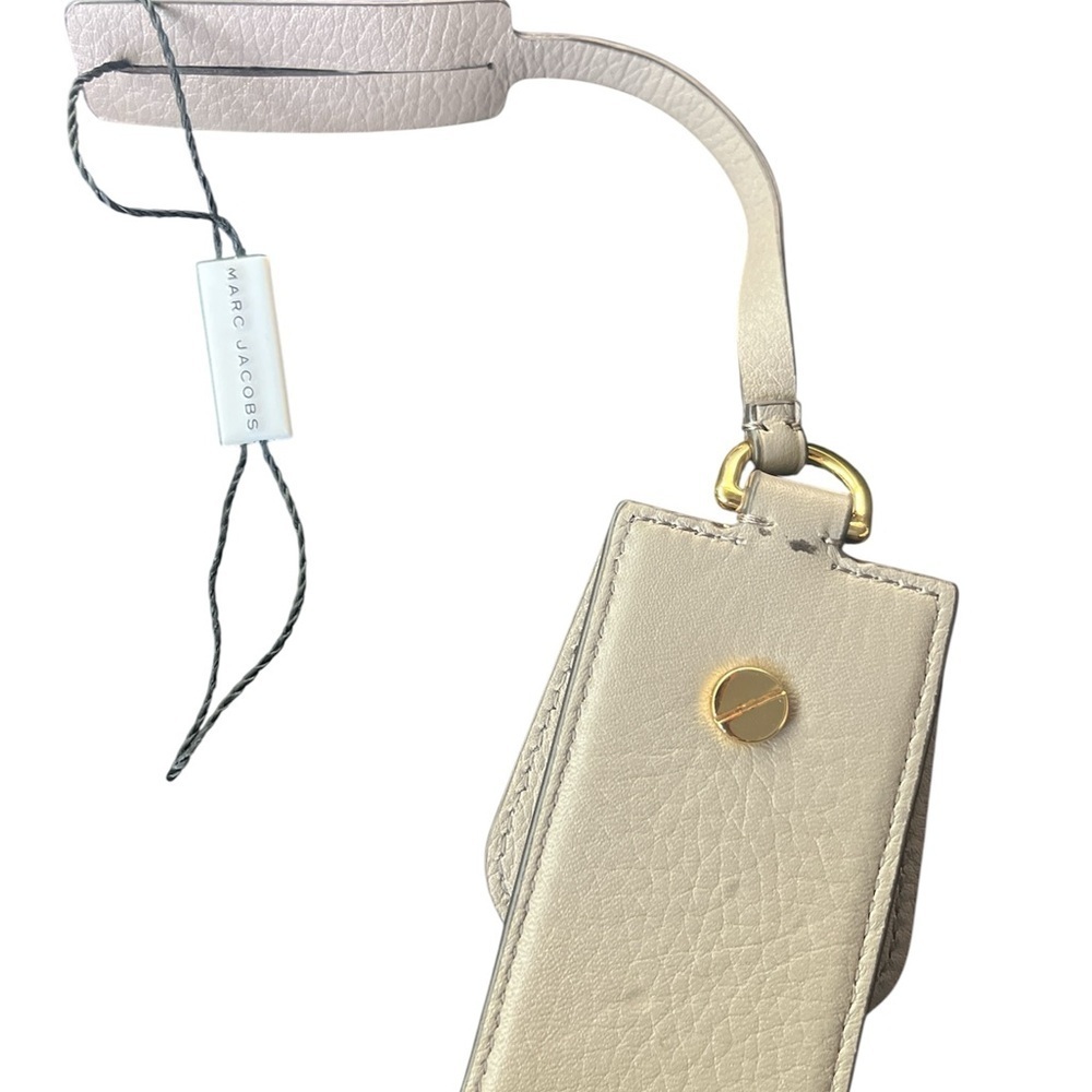 Marc Jacobs in Cream and Gold keychain - Picture 5 of 6